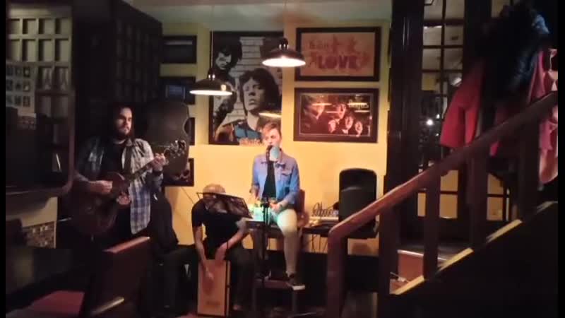Kate Roses at Abby Road