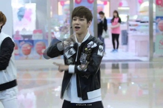 FANCAM 150517 Gheart Charity Event @ COEX   - Driving  Хёкджин ver.