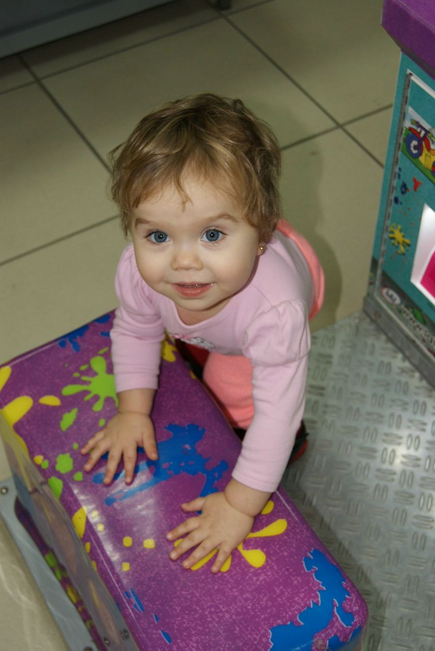 Олеся Иванова | Луганск