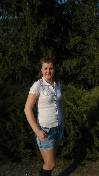 №57, Оля Сташкевич, 33 года, Тополи №57, Оля Сташкевич, 33 года, Тополи