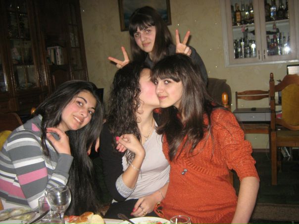 №40, Офеля Манвелян, 30 лет №40, Офеля Манвелян, 30 лет