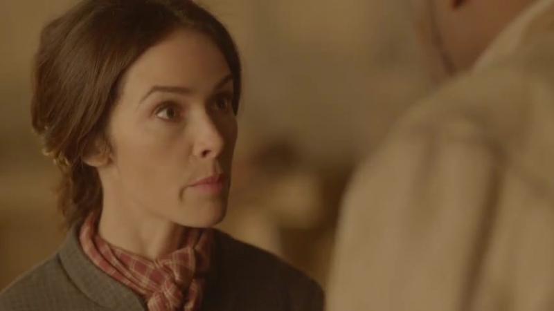 Timeless Episode 1. 05 The Alamo 2 Sneak