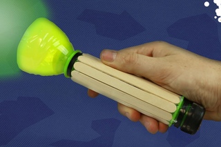 How to Make a Flashlight using Plastic Bottles